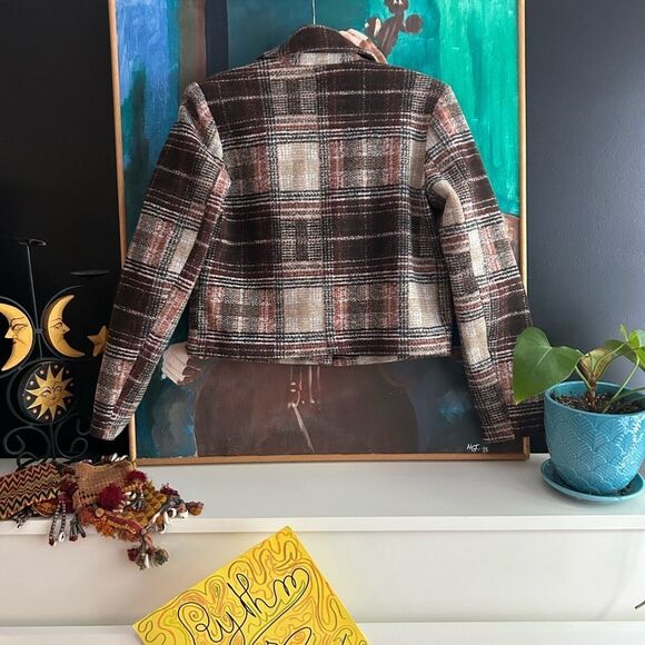 Ricki's Plaid Cropped Blazer in Brown and Cream XS - Picture 16 of 16